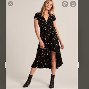 Abercrombie wrap midi dress size medium petite (can fit small)